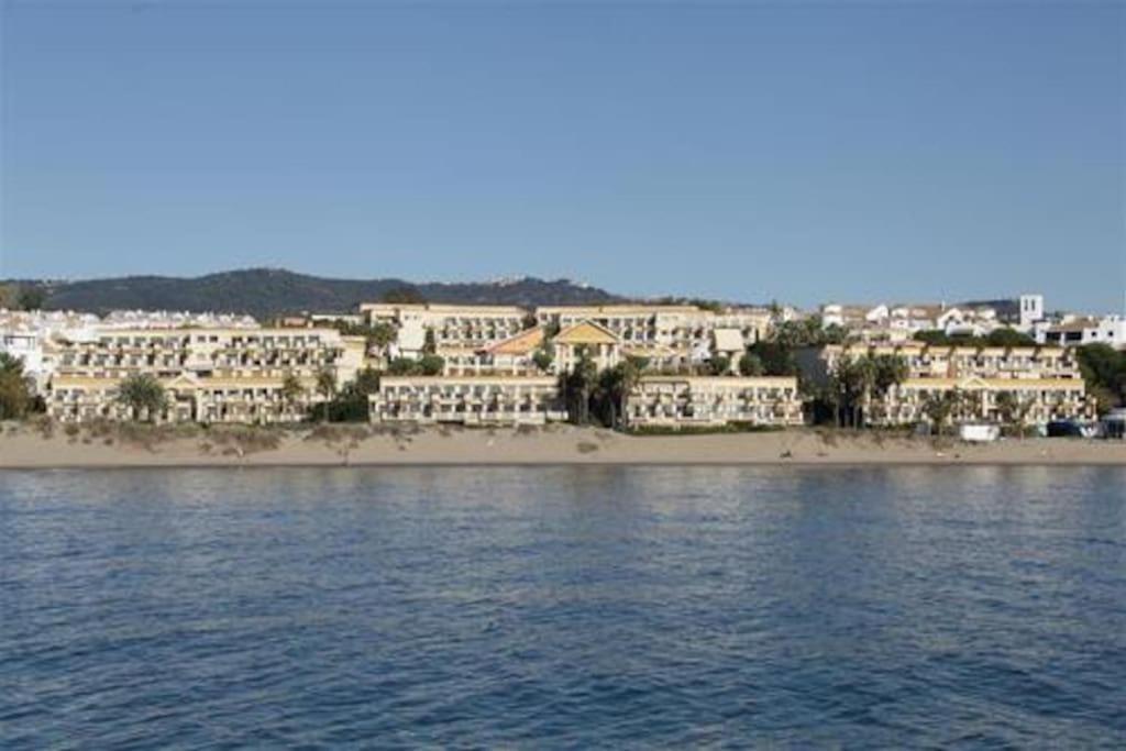 Romana Playa, Junto Al Mar, Completamente Reformado Apartment Marbella